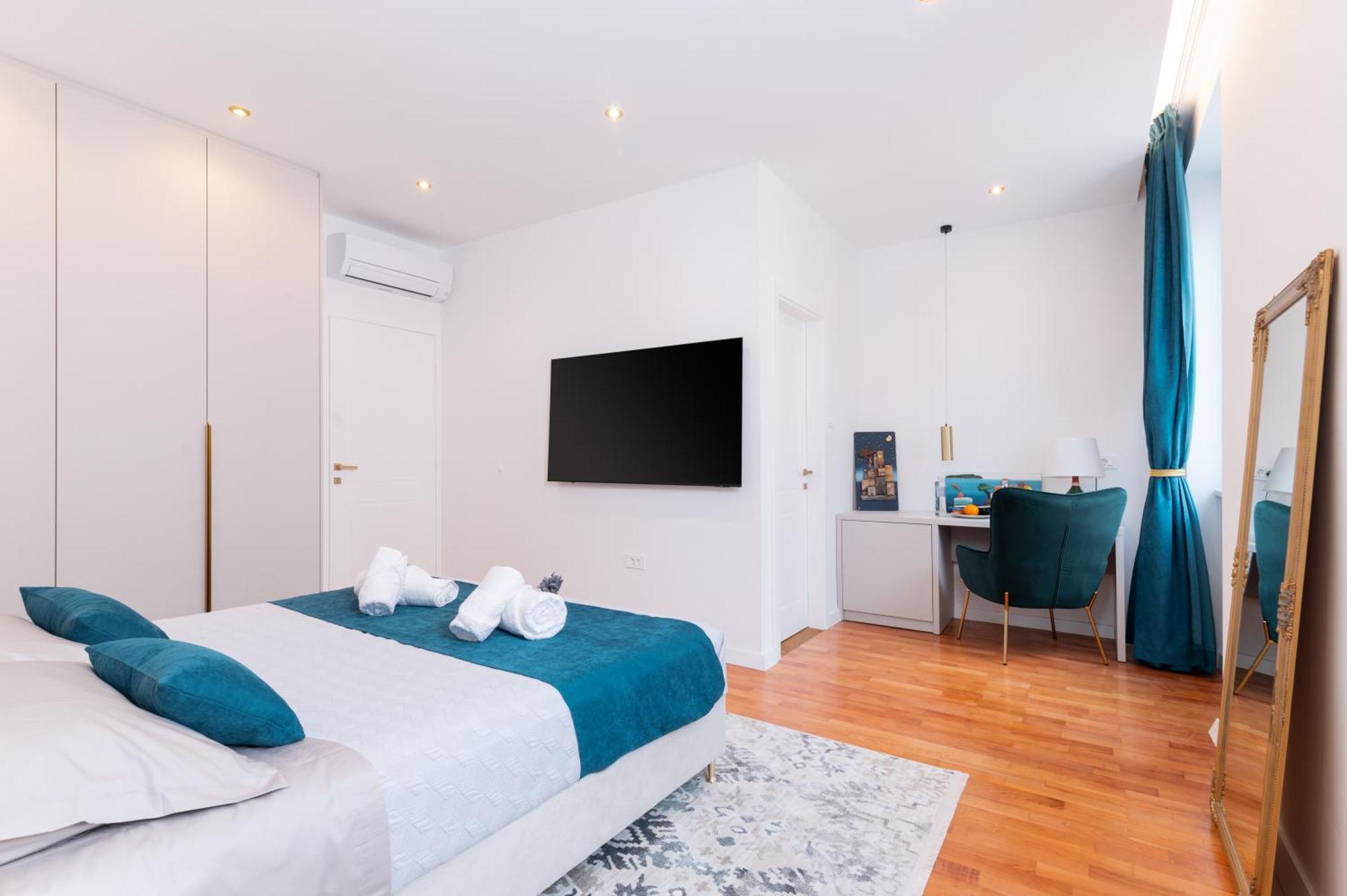Luxury Rooms Volat Old Town Zara Esterno foto
